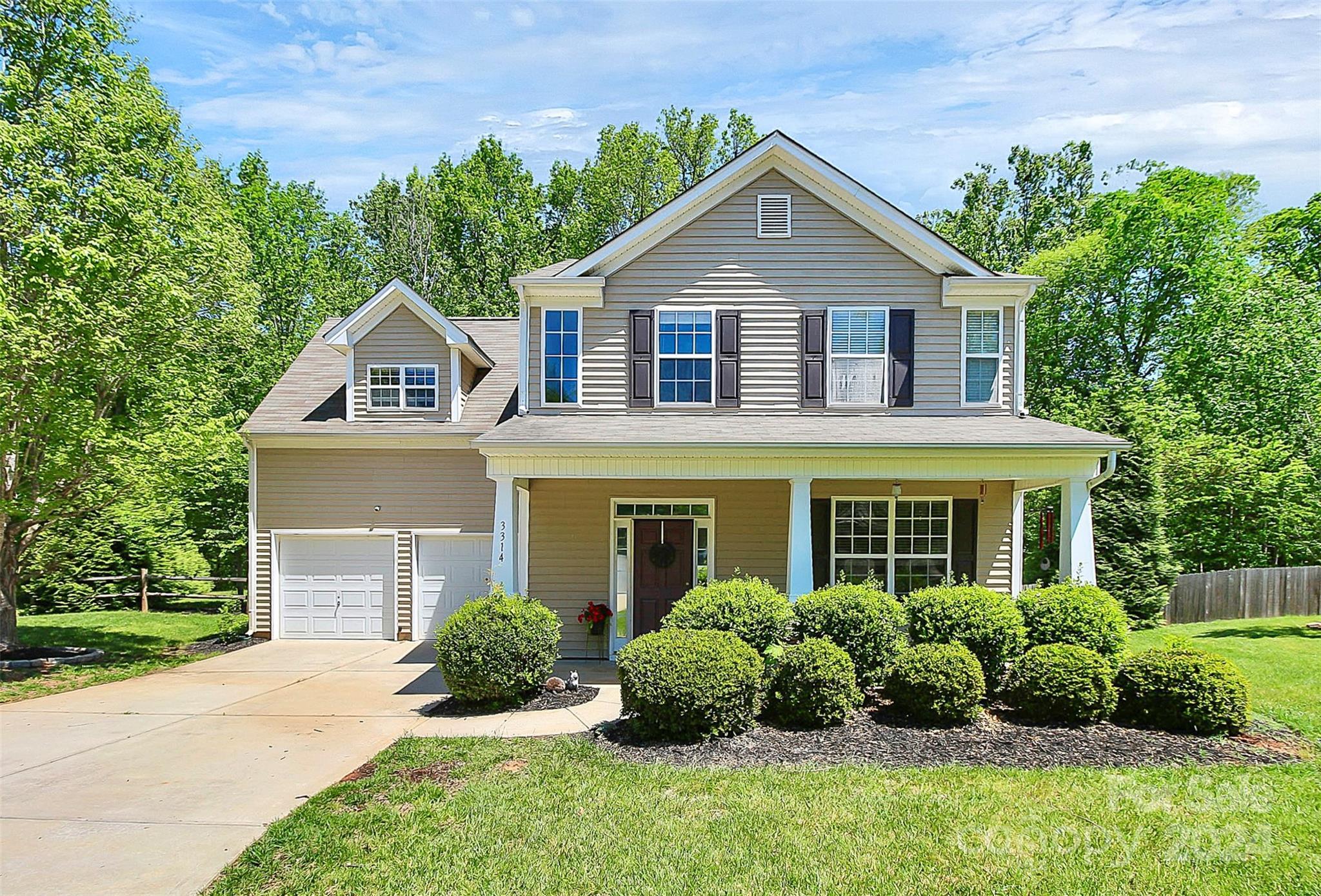 Photo one of 3314 Xandra Ct Fort Mill SC 29707 | MLS 4133391