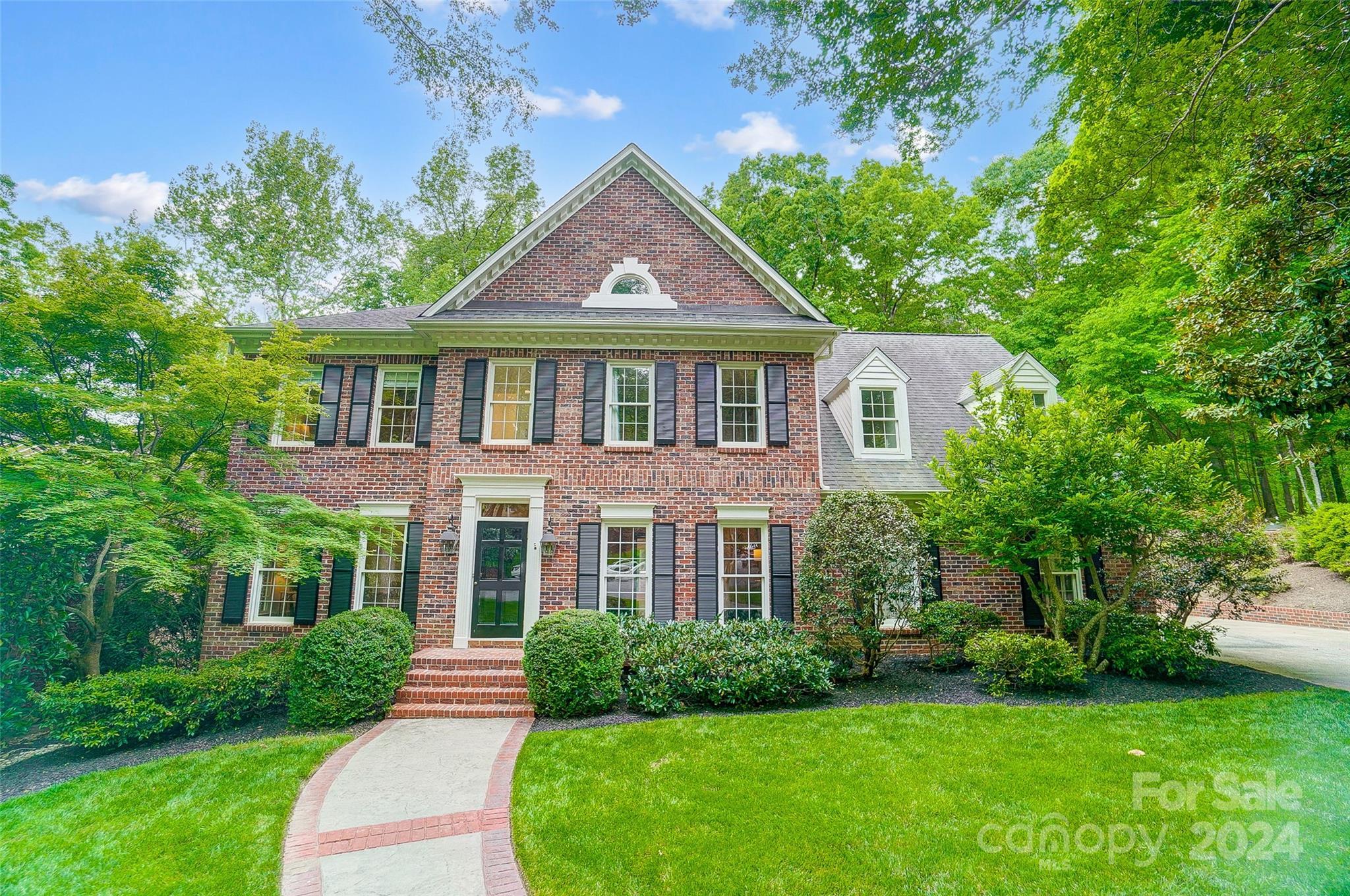 Photo one of 2432 Hartmill Ct Charlotte NC 28226 | MLS 4134116