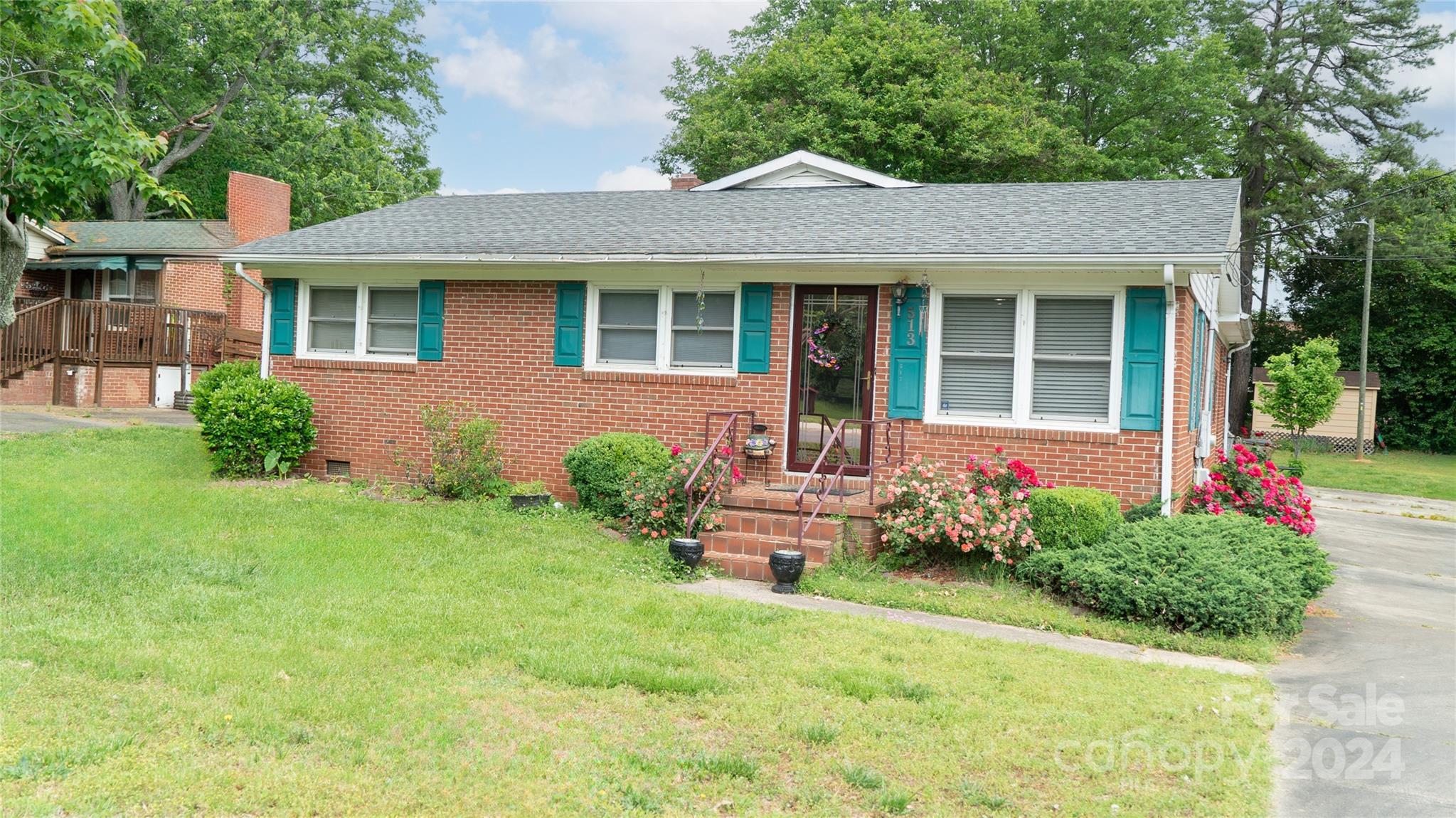 Photo one of 513 Piedmont Ave Shelby NC 28150 | MLS 4136291