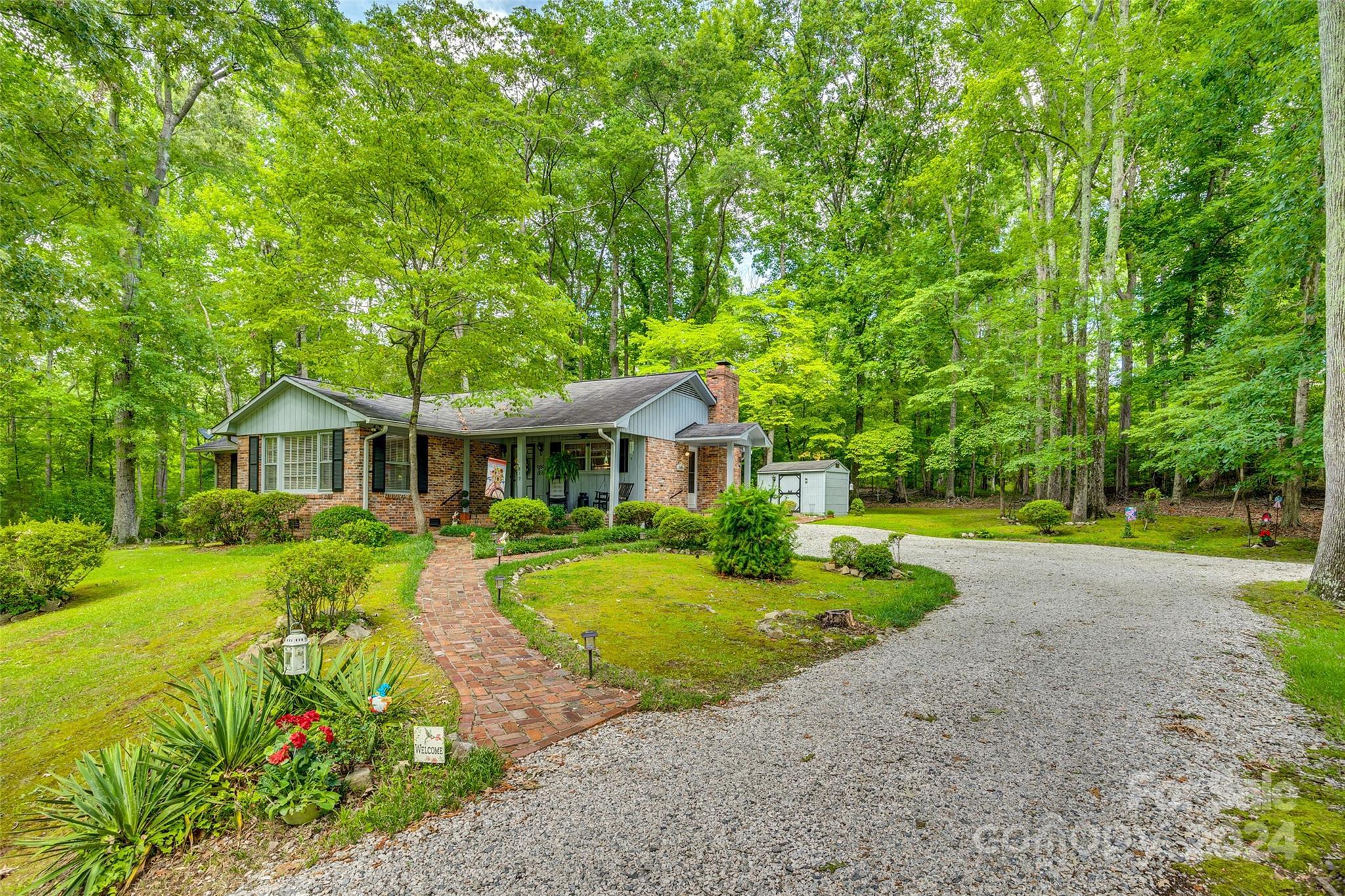 Photo one of 812 Lakeside Cir Lancaster SC 29720 | MLS 4159464