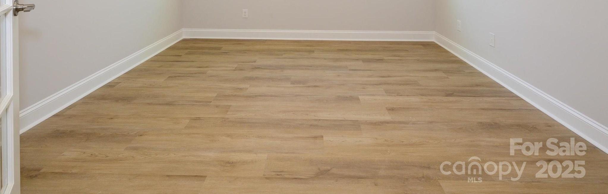 Photo #9