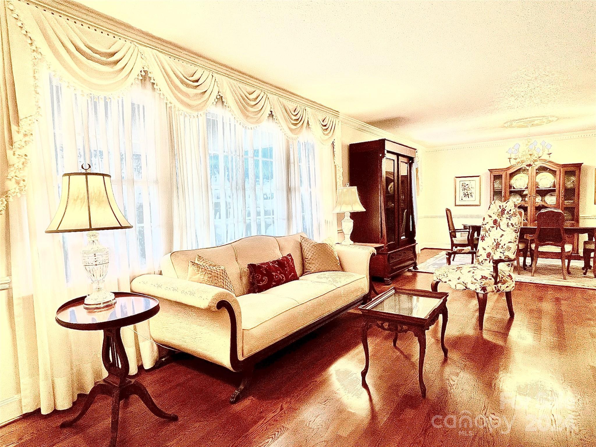 Photo #18