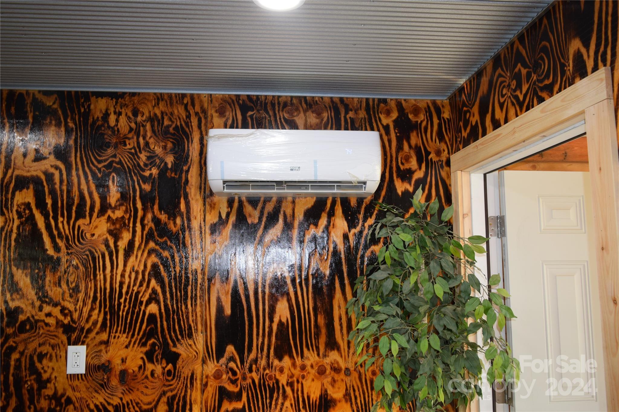Photo #47