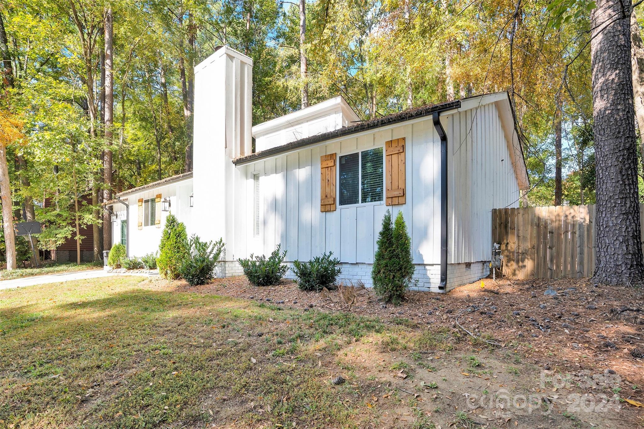Photo one of 11116 Vista Canyon Dr Charlotte NC 28226 | MLS 4201076