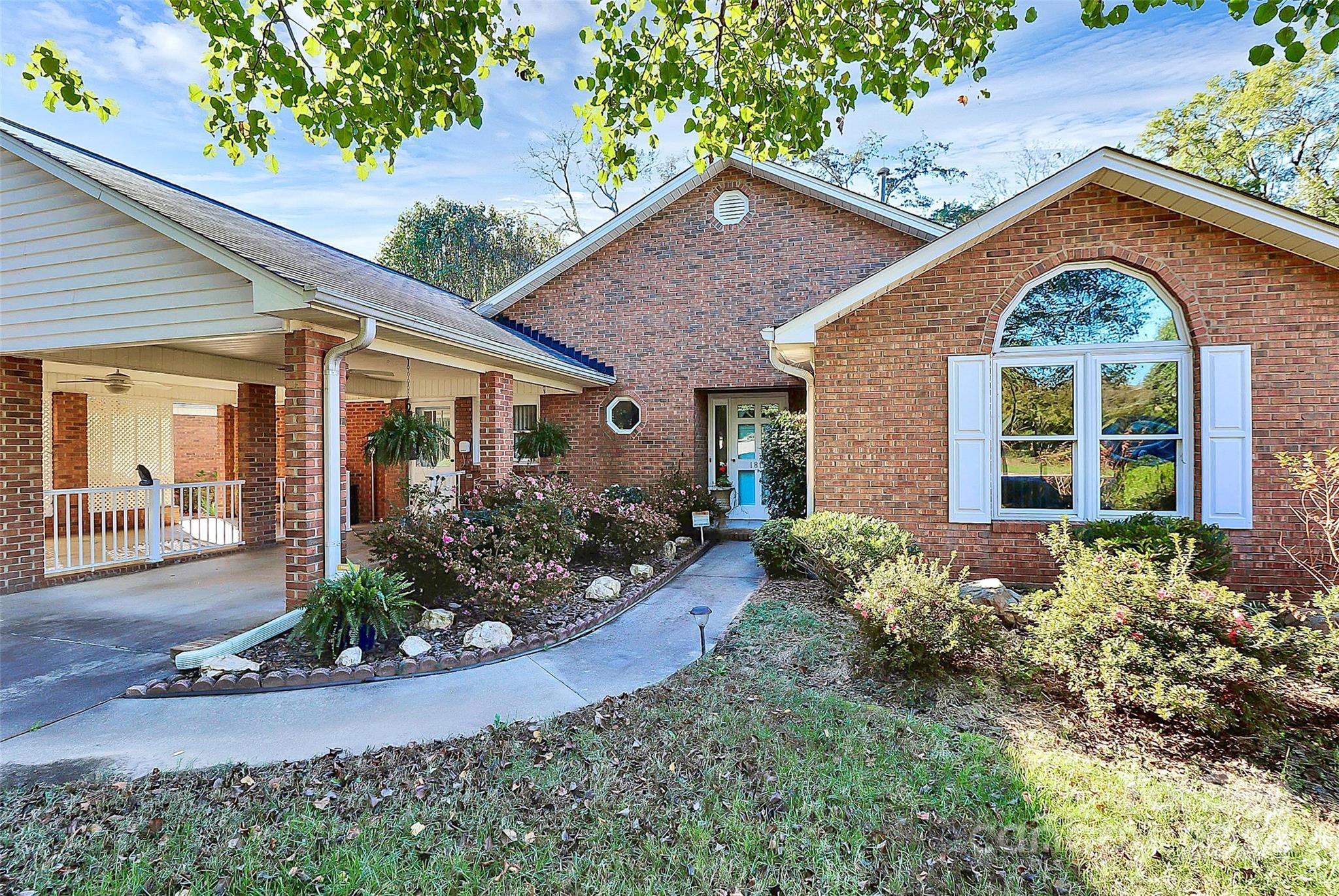Photo one of 1811 Charter Dr Rock Hill SC 29732 | MLS 4201997