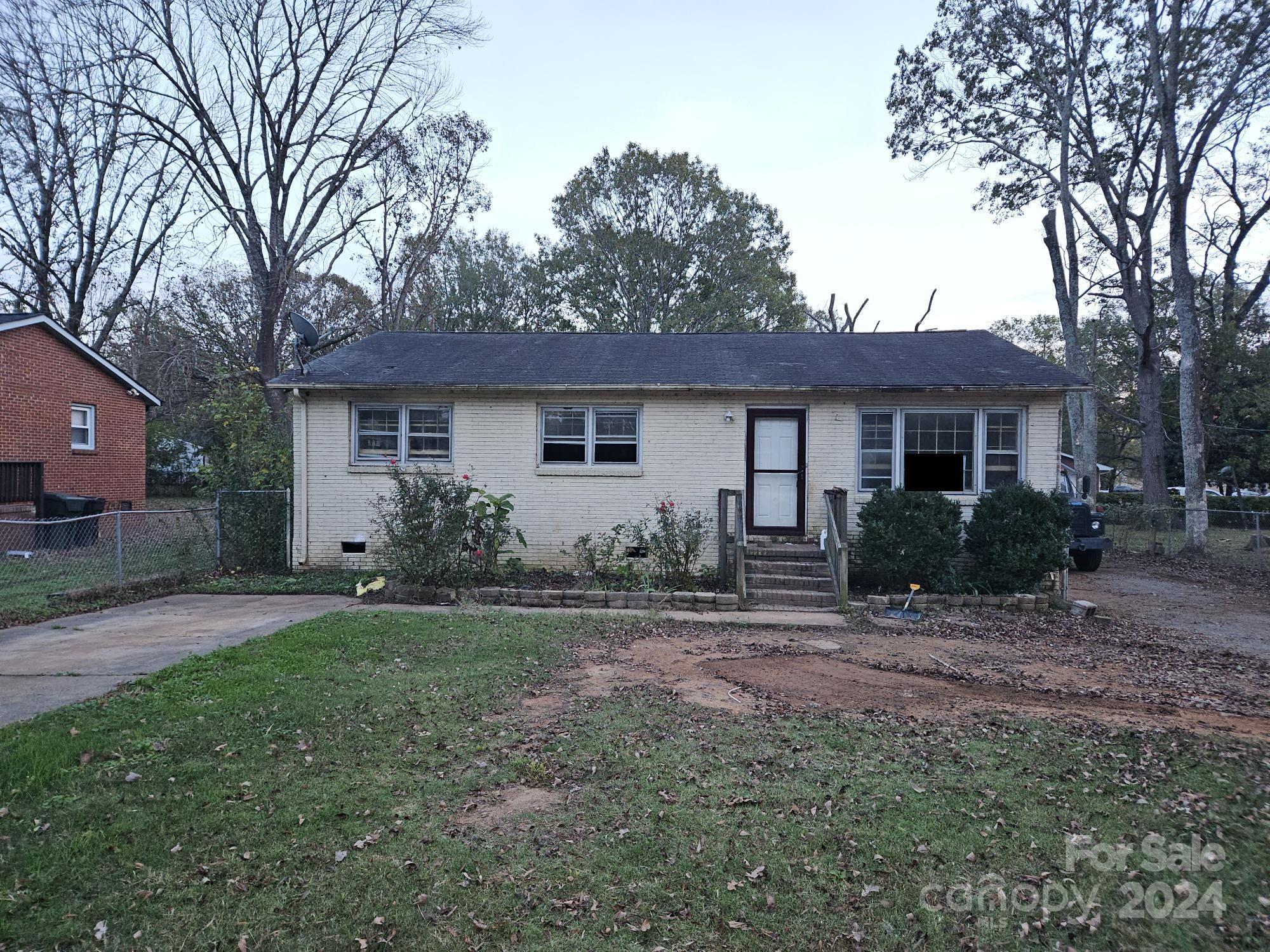 Photo one of 934 Pebble Rd Rock Hill SC 29730 | MLS 4203783