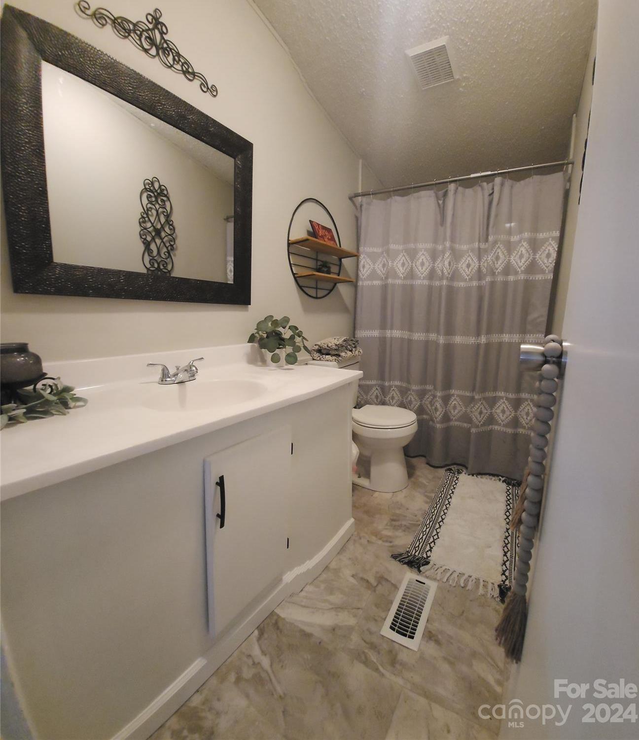 Photo #24