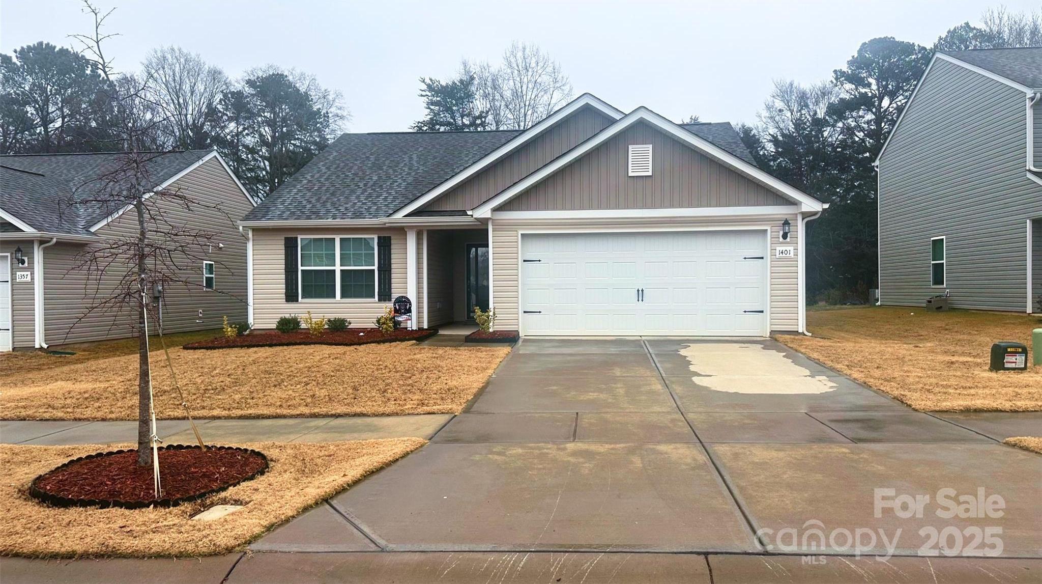 Photo one of 1401 Nia Rd Charlotte NC 28215 | MLS 4210174