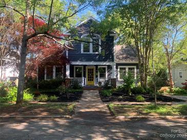 Photo one of 2101 Dartmouth Pl Charlotte NC 28207 | MLS 4016599