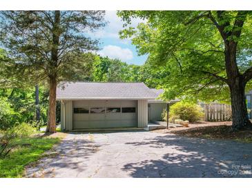 Photo one of 20 Cove Rd Lake Wylie SC 29710 | MLS 4022341