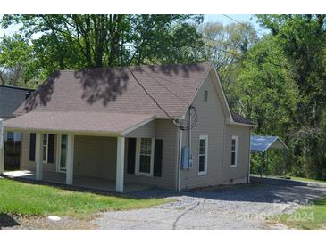 Photo one of 355 Linneys Mountain Rd Taylorsville NC 28681 | MLS 4078753