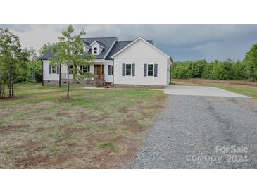 Photo one of 1134 Fincher Rd Fort Lawn SC 29714 | MLS 4085716