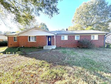 Photo one of 1124 Manchester Ln Charlotte NC 28227 | MLS 4087477