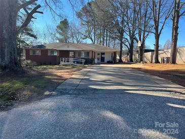 Photo one of 922 Victoria Ave Kannapolis NC 28081 | MLS 4109122