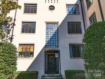 Photo one of 1121 Myrtle Ave # Bldg C-1 47 Charlotte NC 28203 | MLS 4109153