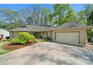 Photo one of 11 Timberidge Ct Lake Wylie SC 29710 | MLS 4112347