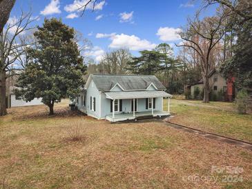 Photo one of 8509 University East Dr Charlotte NC 28213 | MLS 4112495