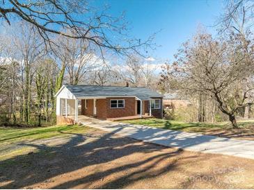 Photo one of 236 19Th St Newton NC 28658 | MLS 4112875