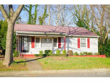 Photo one of 123 21St Ne Ave Hickory NC 28601 | MLS 4112936