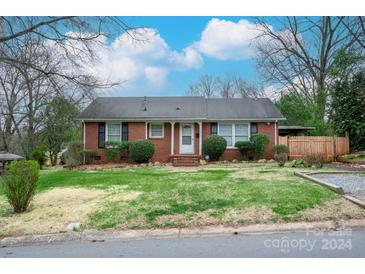 Photo one of 1419 Thriftwood Dr Charlotte NC 28208 | MLS 4113496