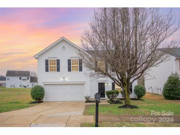 Photo one of 8021 Weeping Fig Ln Charlotte NC 28215 | MLS 4114022