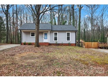 Photo one of 5030 Glenview Ct Charlotte NC 28215 | MLS 4114217