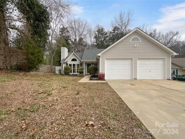 Photo one of 7412 Claymont Dr Charlotte NC 28227 | MLS 4115377