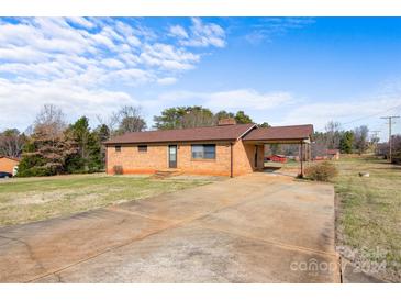 Photo one of 2976 Hileman St Newton NC 28658 | MLS 4118251