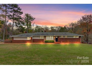 Photo one of 1218 21St Ne Ave Hickory NC 28601 | MLS 4118625