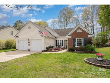 Photo one of 3425 Turtle Cross Ln Charlotte NC 28269 | MLS 4119280