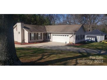 Photo one of 712 S Laurel St Lincolnton NC 28092 | MLS 4119909