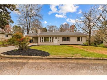 Photo one of 1530 11Th Nw St Hickory NC 28601 | MLS 4120877