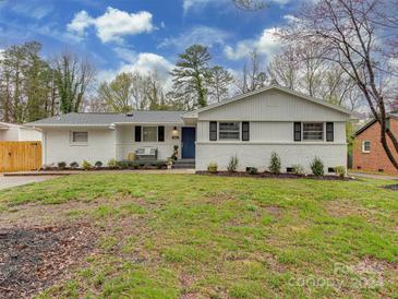 Photo one of 5415 Kildare Dr Charlotte NC 28215 | MLS 4122854