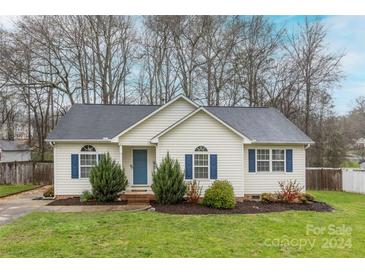 Photo one of 104 Antelope Dr Mount Holly NC 28120 | MLS 4123407