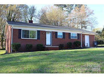 Photo one of 3115 6Th Sw Ave Hickory NC 28602 | MLS 4123562