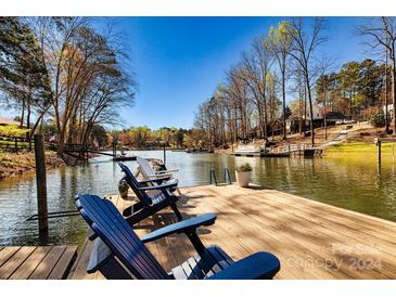 Photo one of 200 Quiet Cove Rd Mooresville NC 28117 | MLS 4123590