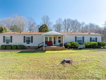 Photo one of 2043 Alexis Lucia Rd Stanley NC 28164 | MLS 4123975