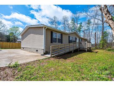 Photo one of 102 Sycamore Dr Hickory NC 28601 | MLS 4124535