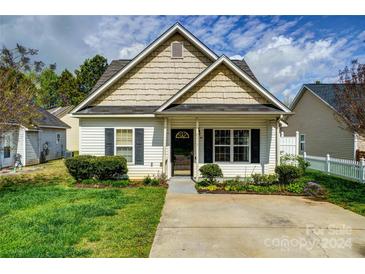 Photo one of 6213 Derryfield Dr Charlotte NC 28213 | MLS 4125239