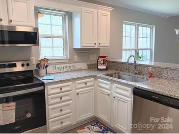 Photo one of 433 Danielle Way Fort Mill SC 29715 | MLS 4125697