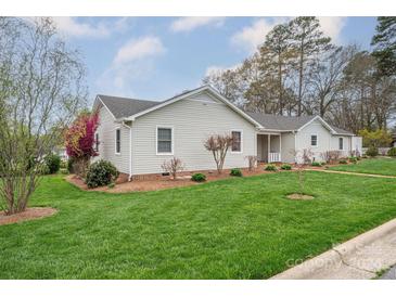 Photo one of 212 Jennings St Lincolnton NC 28092 | MLS 4126055
