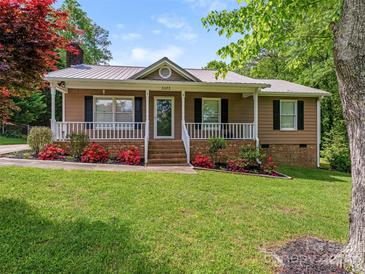 Photo one of 5103 Little Mountain Rd Gastonia NC 28056 | MLS 4126495