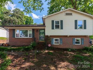 Photo one of 7501 Briardale Dr Charlotte NC 28212 | MLS 4126913