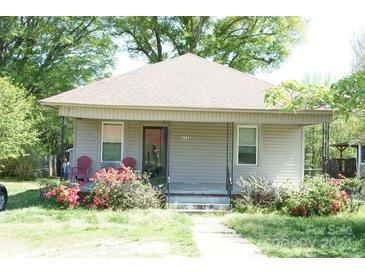 Photo one of 1733 Spencer Mountain Rd Gastonia NC 28054 | MLS 4127005
