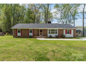Photo one of 111 Bobby Lee Ln # 18 Mooresville NC 28115 | MLS 4127085