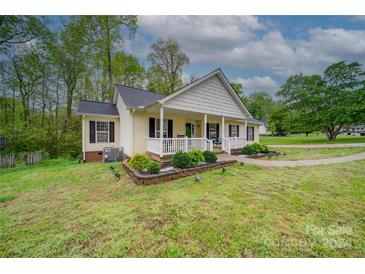 Photo one of 406 Chinaberry Dr China Grove NC 28023 | MLS 4128526