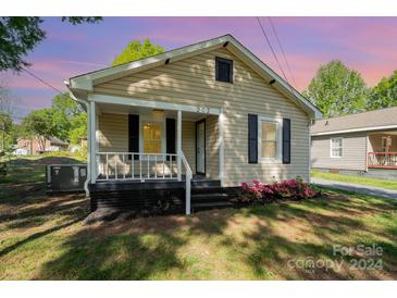 Photo one of 202 Brown Sw St Concord NC 28027 | MLS 4128534