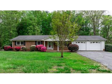 Photo one of 153 Lakemont Park Rd Hickory NC 28601 | MLS 4129676