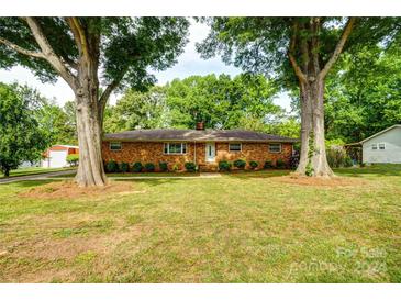 Photo one of 2824 Larry Dr Charlotte NC 28214 | MLS 4130584
