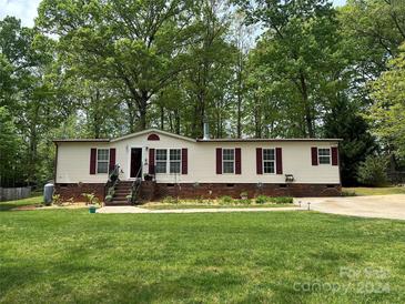 Photo one of 298 Sailwinds Rd Mooresville NC 28115 | MLS 4131257